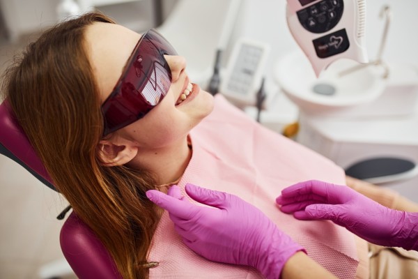 UTILISATION DU LASER EN DENTISTERIE